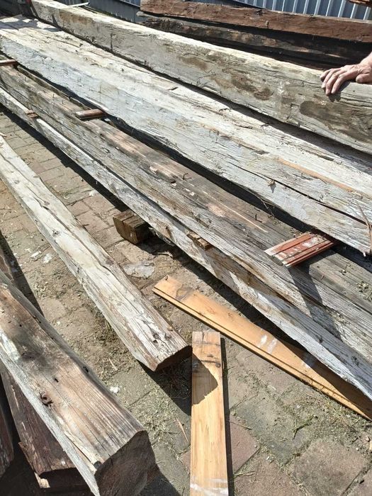 Lemn vechi din demolari de pe timpul austro-ungarilor