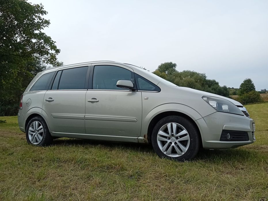 Opel zafira b 2007 1.9 cdti 150 cp