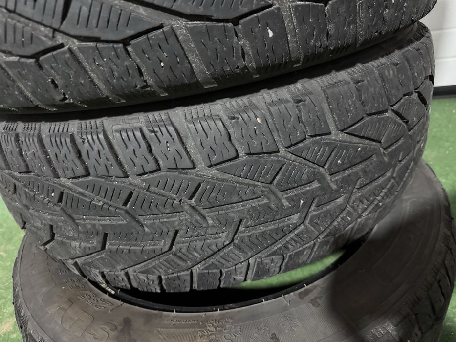 Cauciucuri iarna 235 55 19 state buna