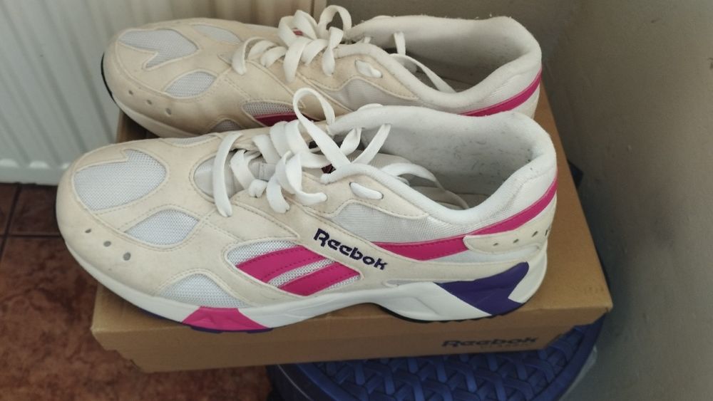 Adidași Reebok noi