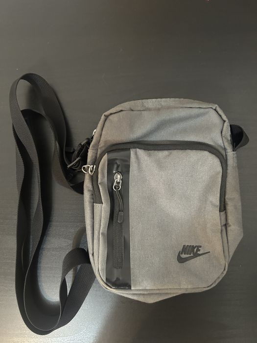 Vand Borseta Nike