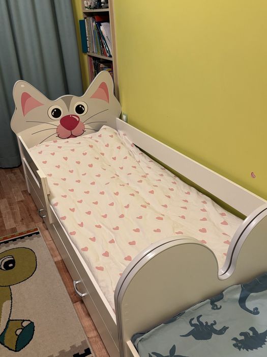 Детски легла - коте и мечок