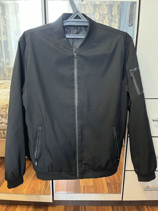 Продам новую летнюю ветровку