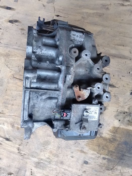 Cutie viteză automată Opel Astra h Zafira b 1.9 diesel