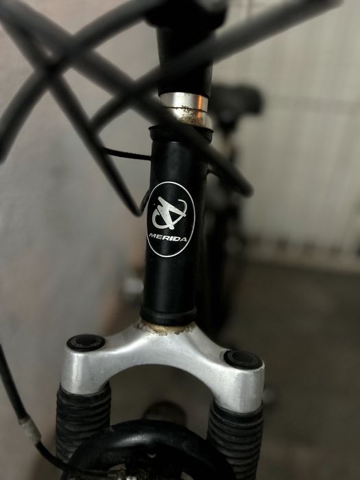Vând bicicletă de munte Merida, roti 29inch, furca Manitou, marime M