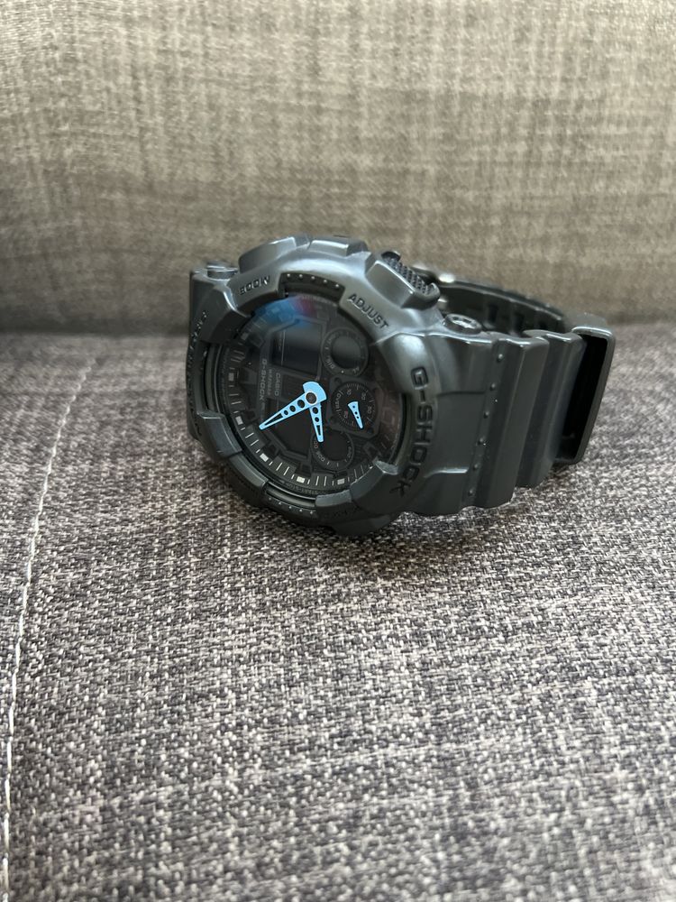 Часовник G-shock