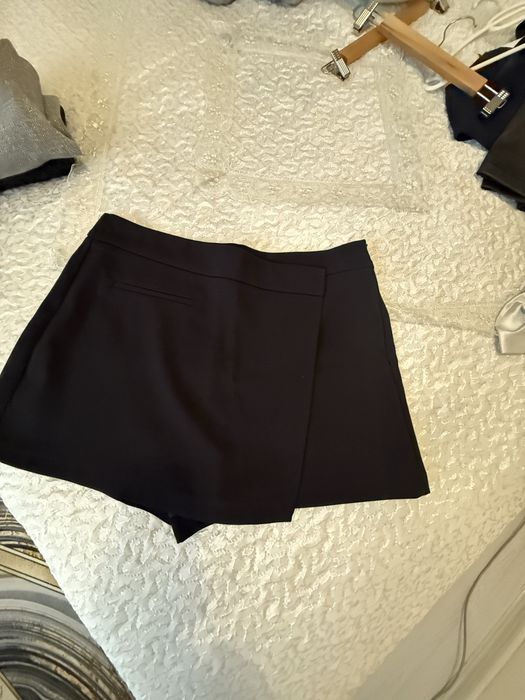 Пола- панталонки Zara, Stradivarius