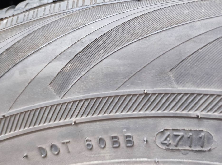 17 цола зимни гуми Nokian 215-65