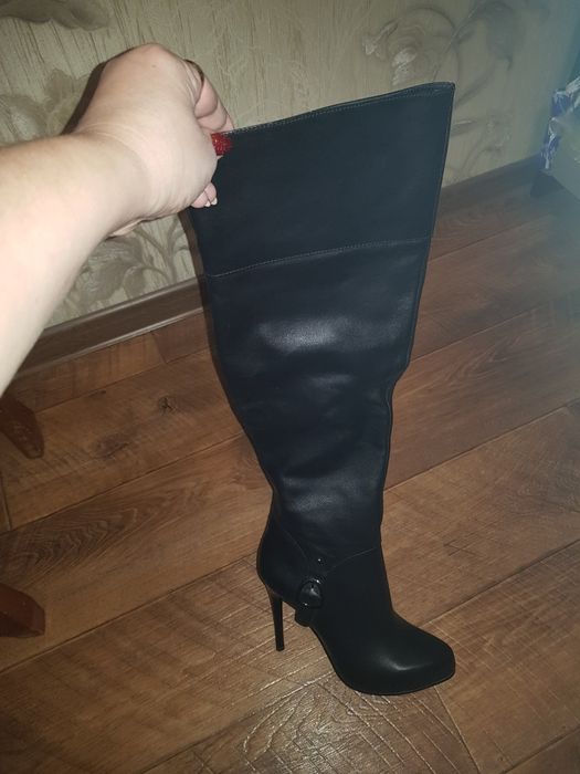 Продам осенние сапоги