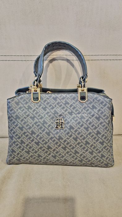 *Нова* Дамска кожена чанта Tommy Hilfiger