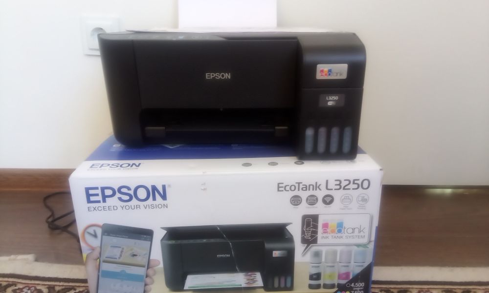 Продаётся цветной принтер (3в1) EPSON L3250