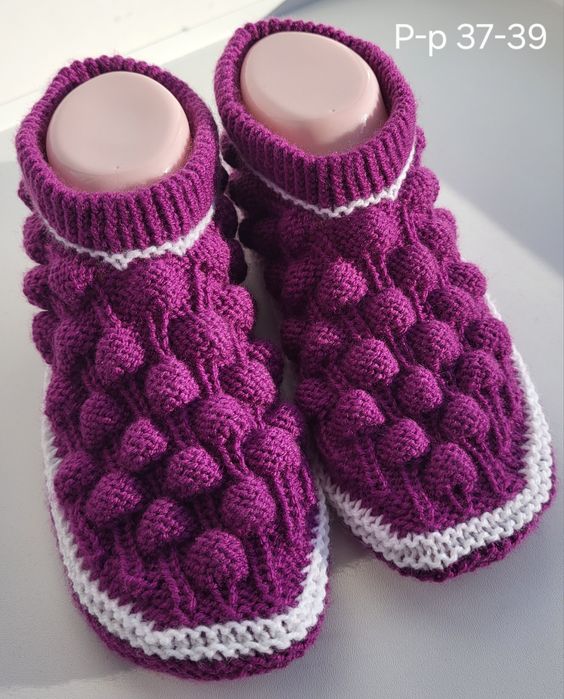 Продам тепленькие вязанные следки.