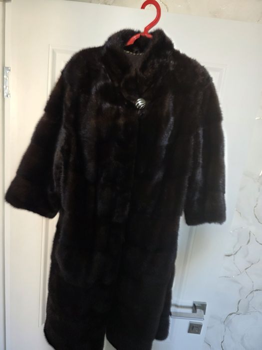 Шуба сатылады,қасына шапка сыйлыққа