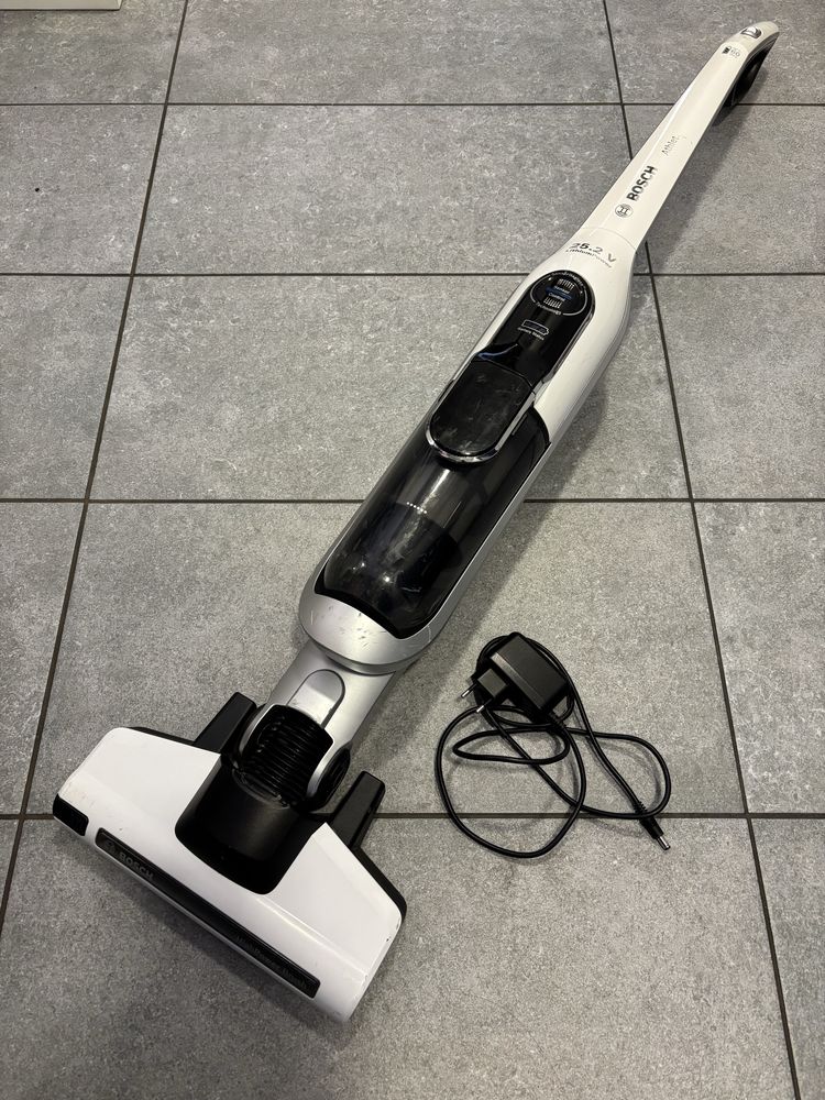 Aspirator vertical Bosch de top cu acumulator NOU Li-ion