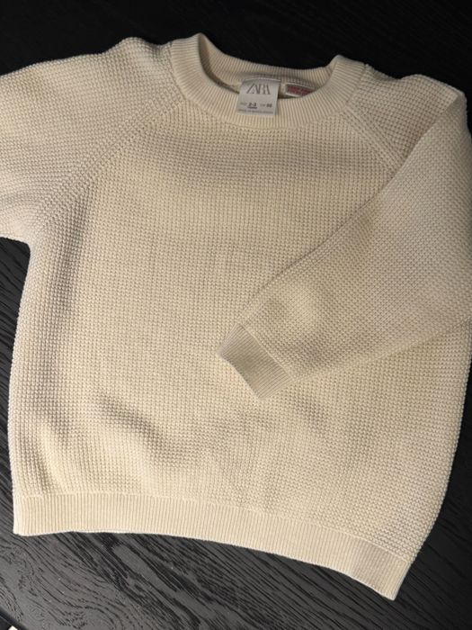 Тънко пуловерче ZARA в мръсно бял цвят
