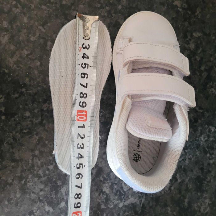 Маратонки Adidas размер 25
