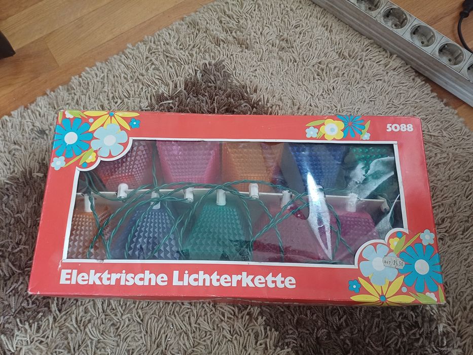 Instalatie pom de Craciun perfect functionala                 .