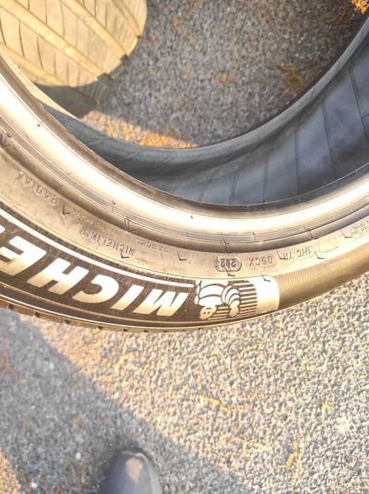 225/55/18 Michelin