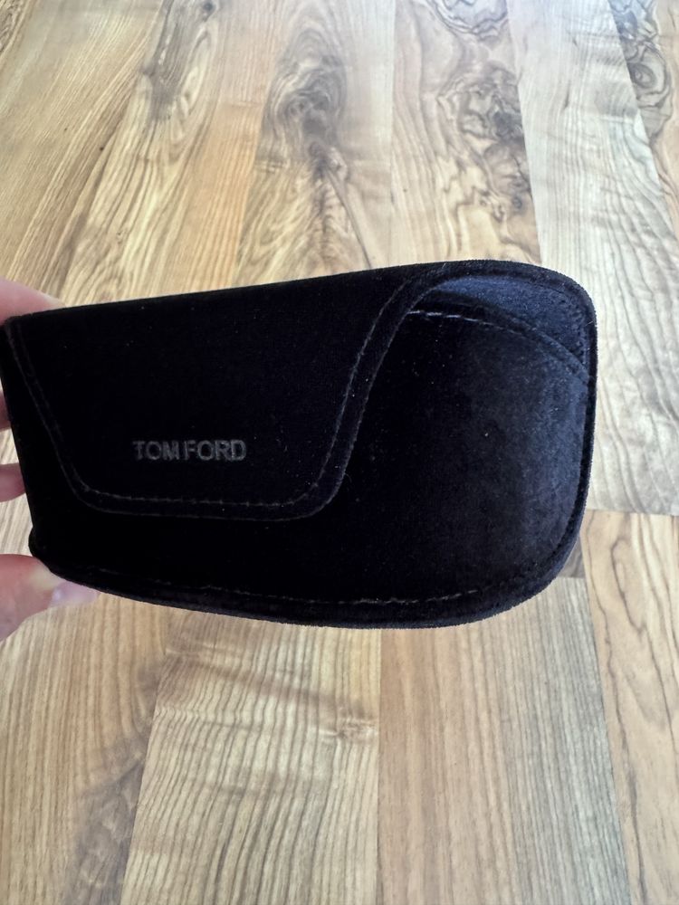 Оригинален  калъф на Tom Ford!