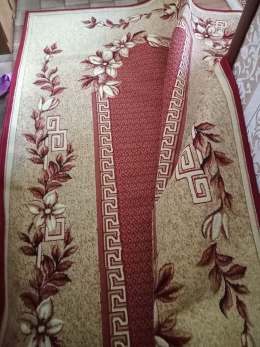 Продам ковёр 2×3