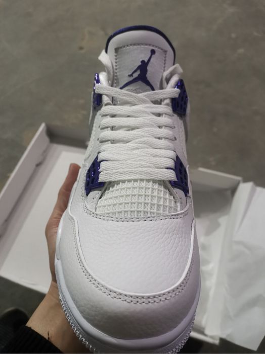 Air Jordan 4 Retro Metallic Purple