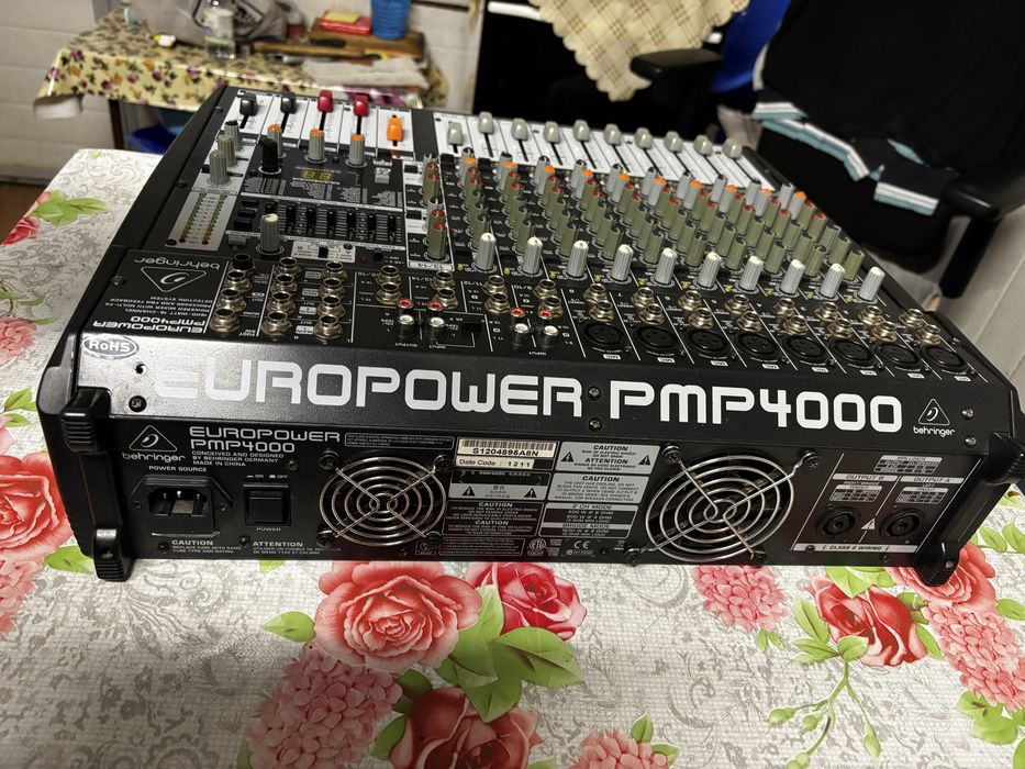 Mixer activ bebringer 2x800w