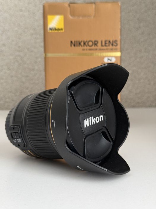 Nikon AF-S 20 1.8 N