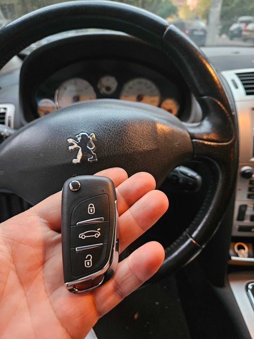 Clonare chei auto programare cheie