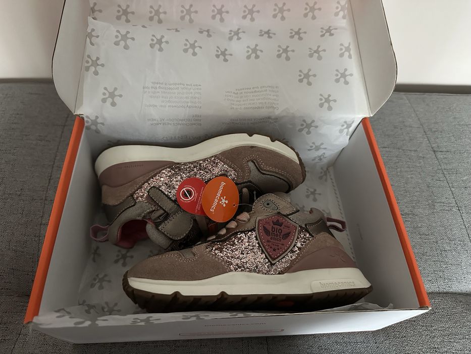 Детски обувки за момиче Biomecanics 30 номер стелка 19,5 см