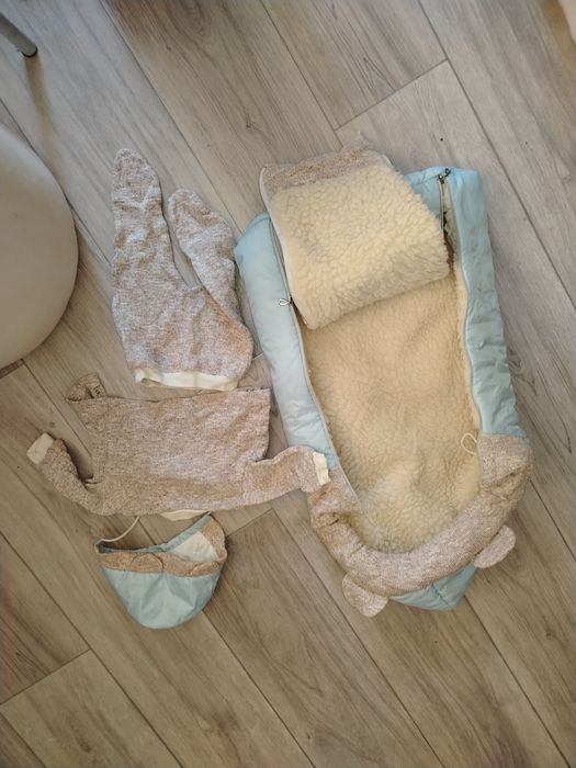 Продам комбинизон детский