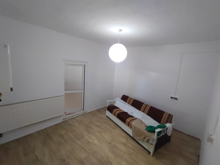 Închiriez Casa - spatiu comercial