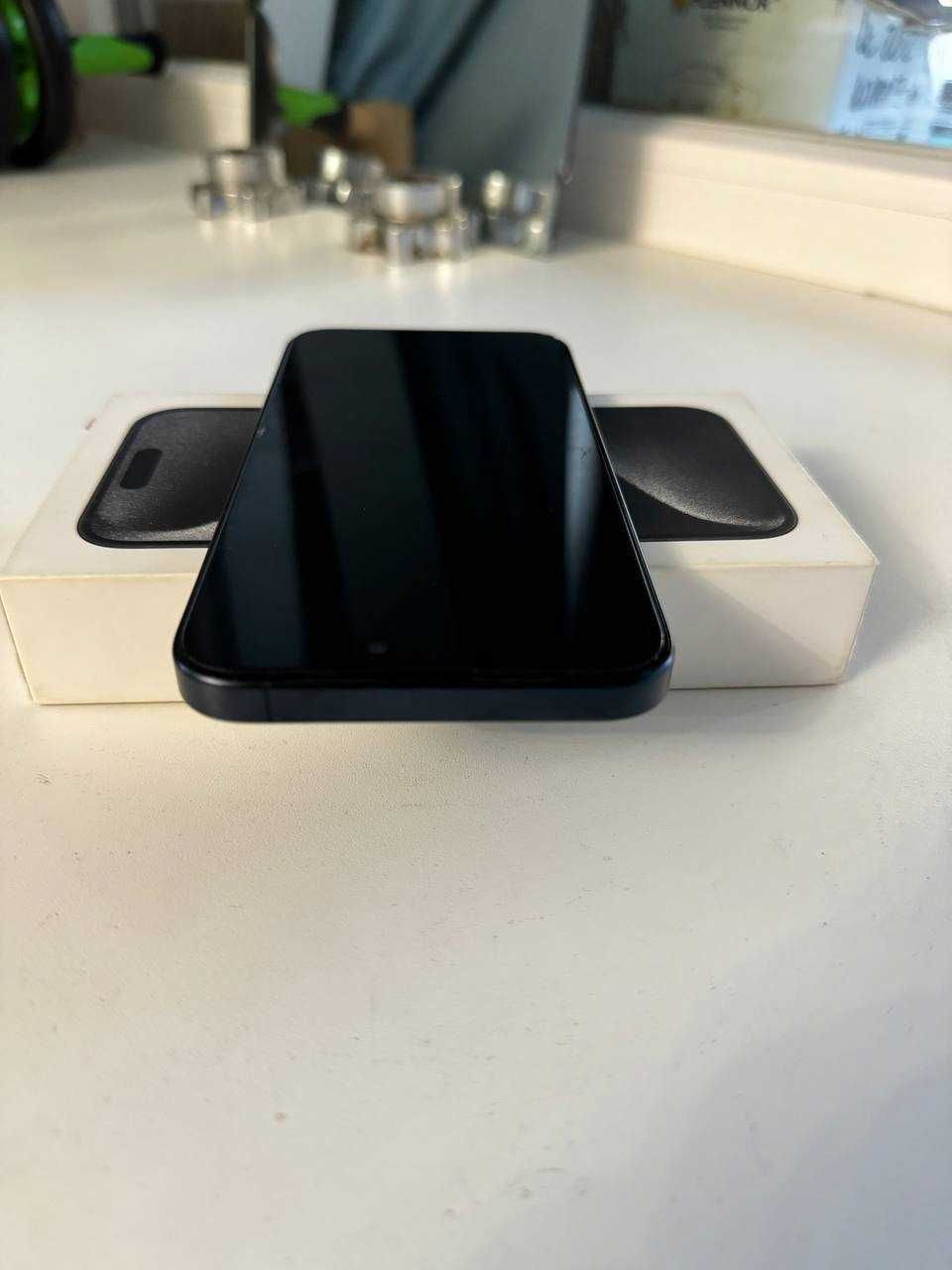 Iphone 15 Pro max Гарантия есть