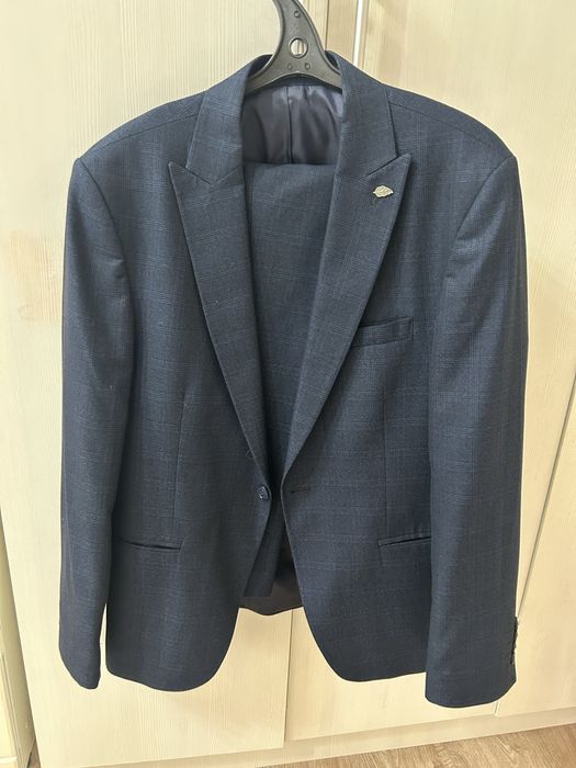 Продам пиджак и костюм в отличном состоянии