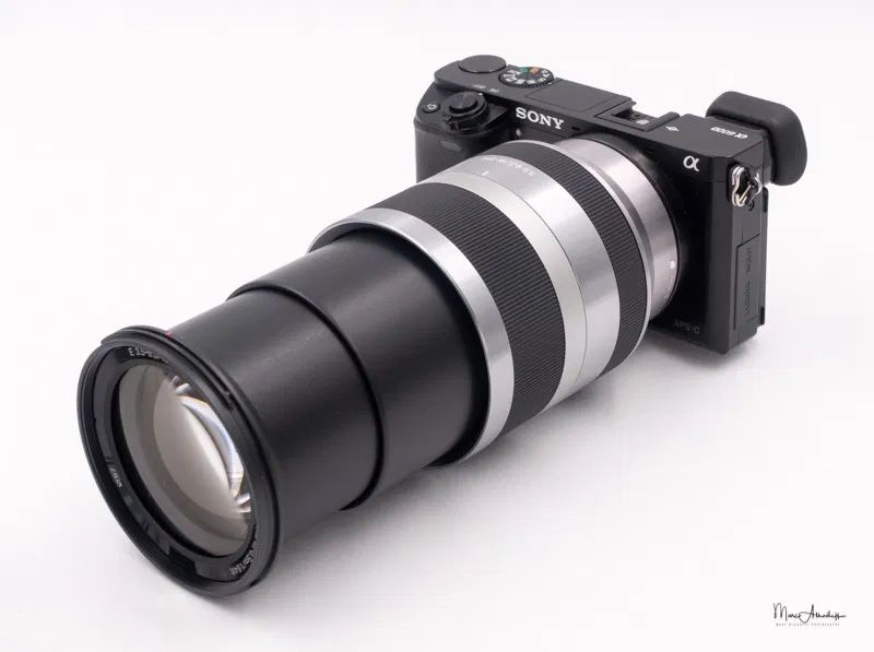 Obiectiv Sony 18-200mm f/3,5-6,3 OSS E-Mount Lens
