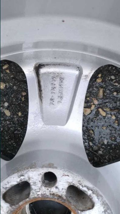 Алуминиеви джанти 17" с зимни гуми Семперит 225 х 60 х 17 за BMW.