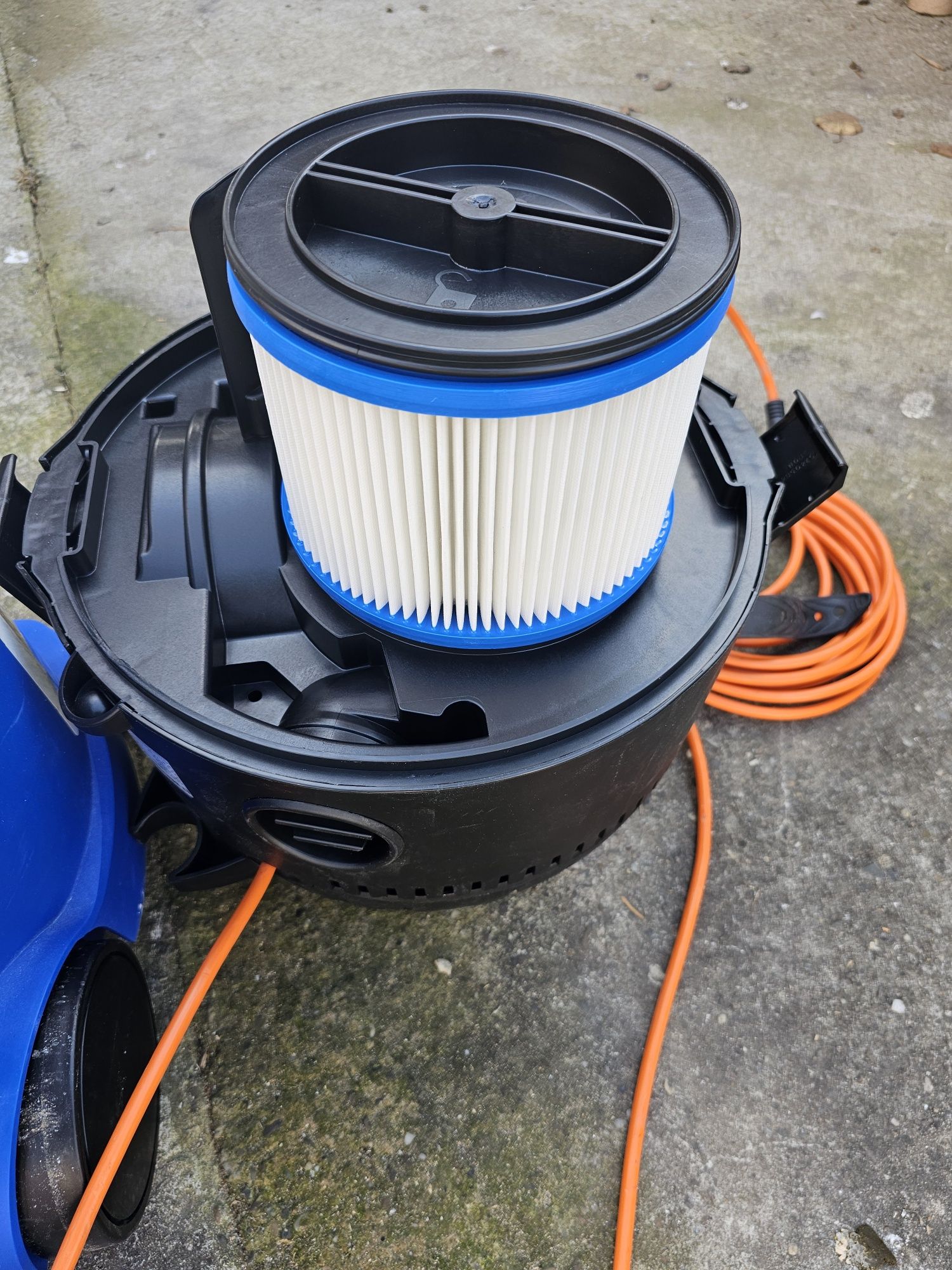 Aspirator umed/uscat BERNER (milwaukee)28L 1500w
