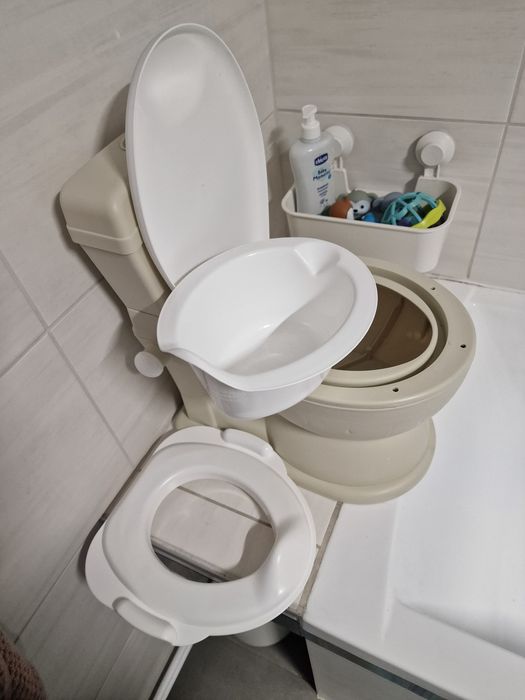 Olita educațională tip wc