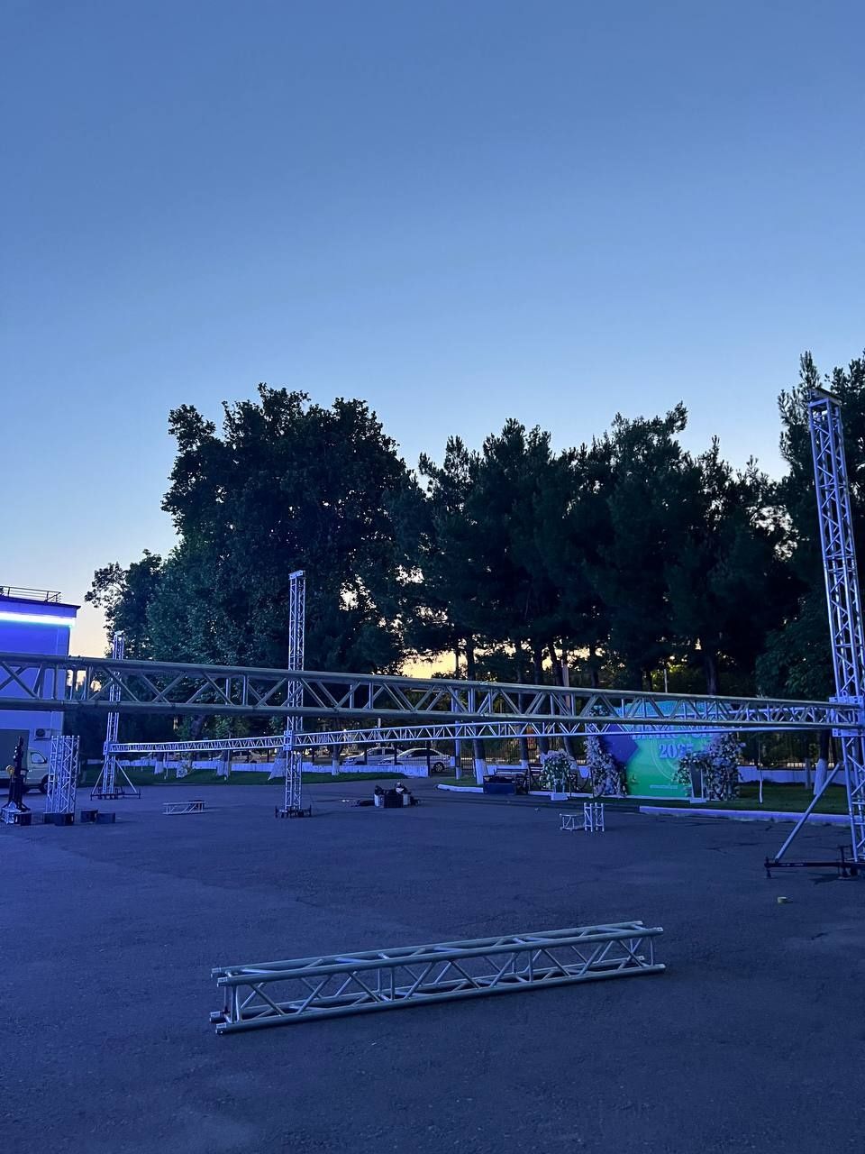 Arenda prodaja  led ekran svetomuzika konfetti pushka layer trust