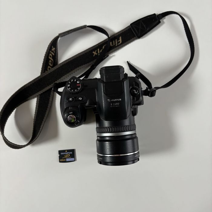 Aparat foto Fujifilm FinePix S5500