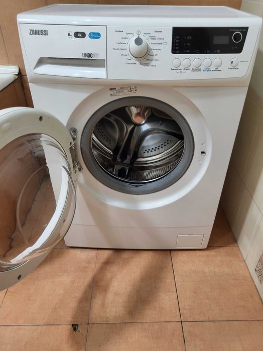Продам стиральную машину Zanussi Lindo 300