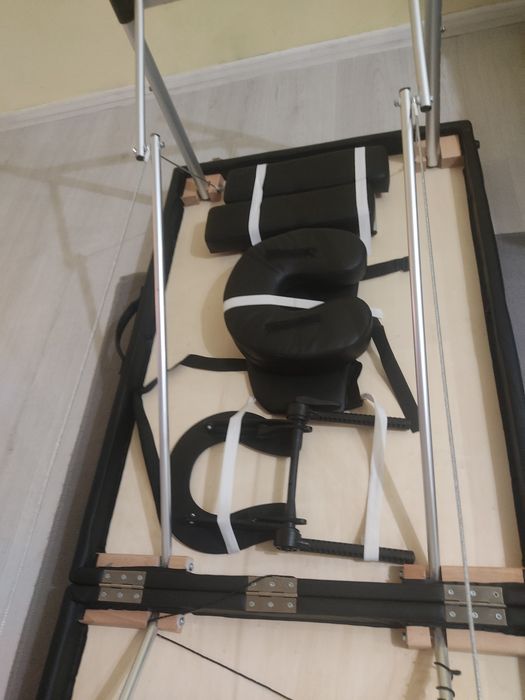 Масажна кушетка с всички аксесоари