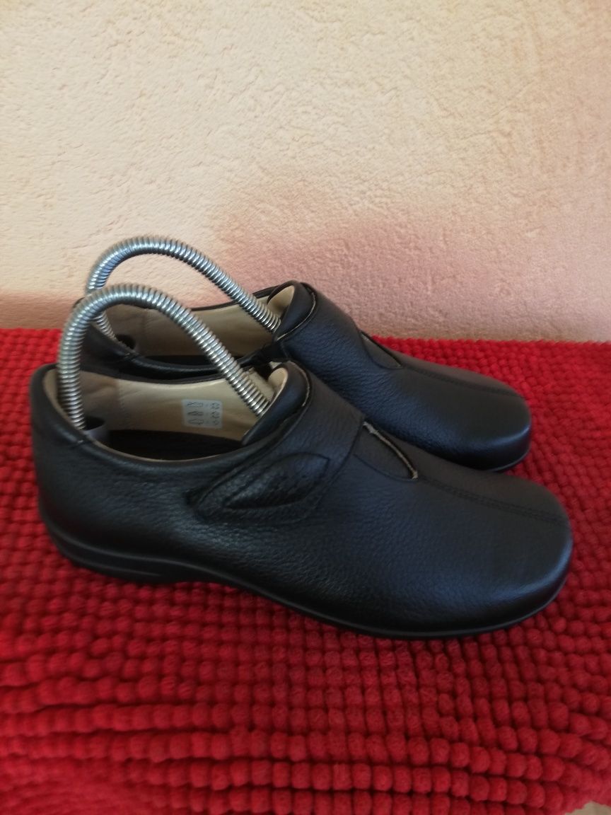 Pantofi piele dama Highlander nr 39 ușori cu scai