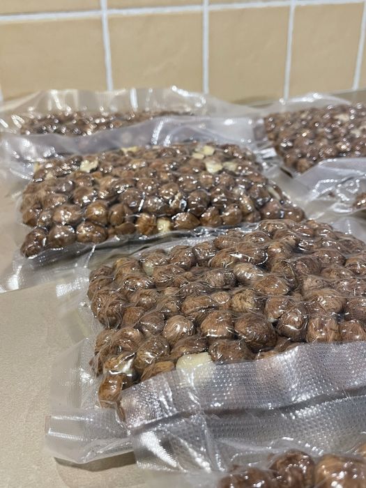 Vând alune de pădure bio