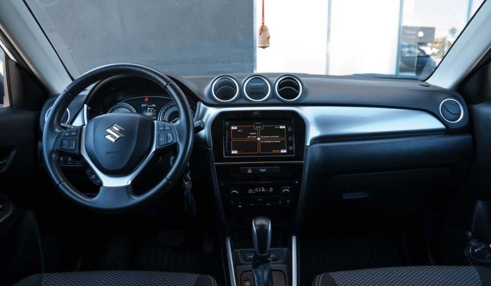 Suzuki Vitara 2019 automată 1.0 benzină,euro 6,carte service la Suzuki