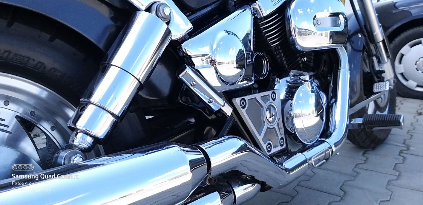 Suzuki VZ800 Marauder