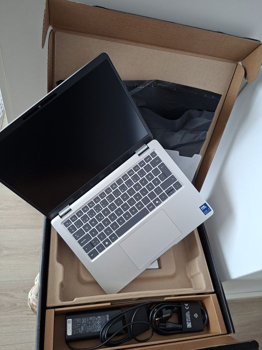 NOU! Dell PRO 13 Plus, 13.3"Fhd+,Ultra 5 235U, 32Gb, 512Ssd