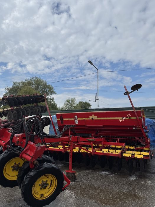 Semanatoare Vaderstad Rapid 400 Super XL
