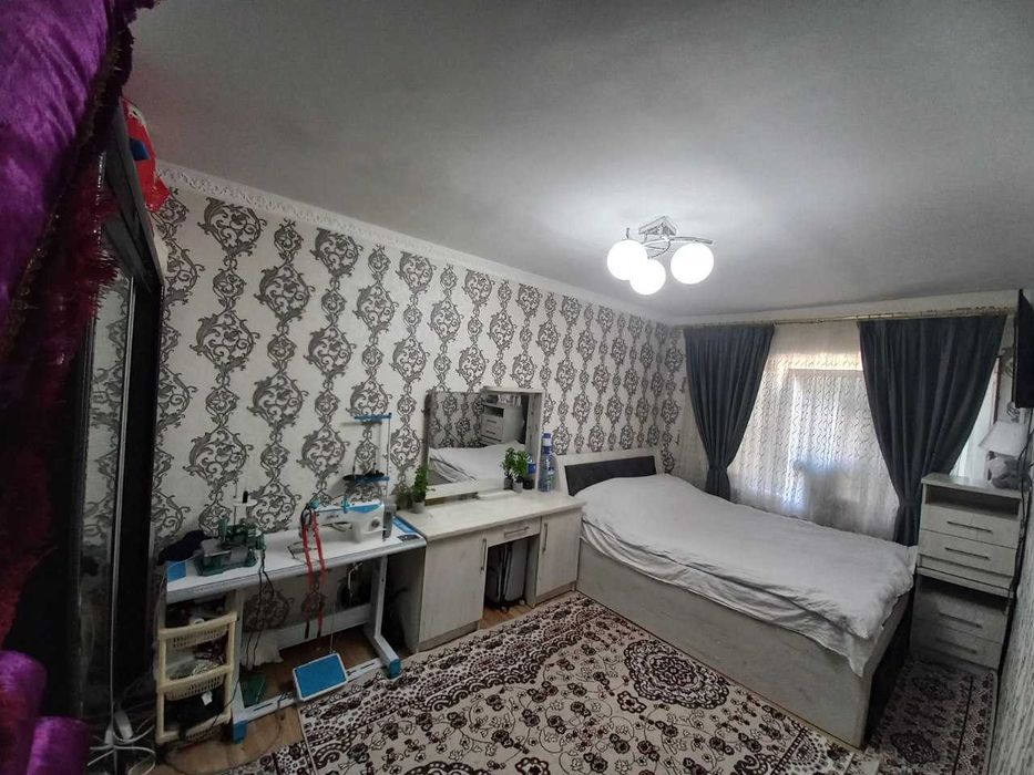 Саларда 2-3 хона килинган квартира сотилади