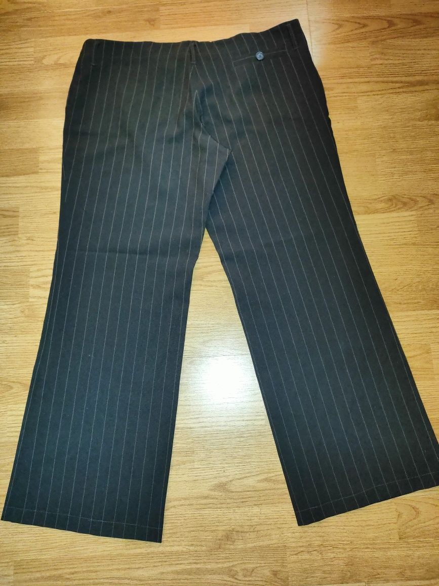 Vand pantaloni dama noi 44-46