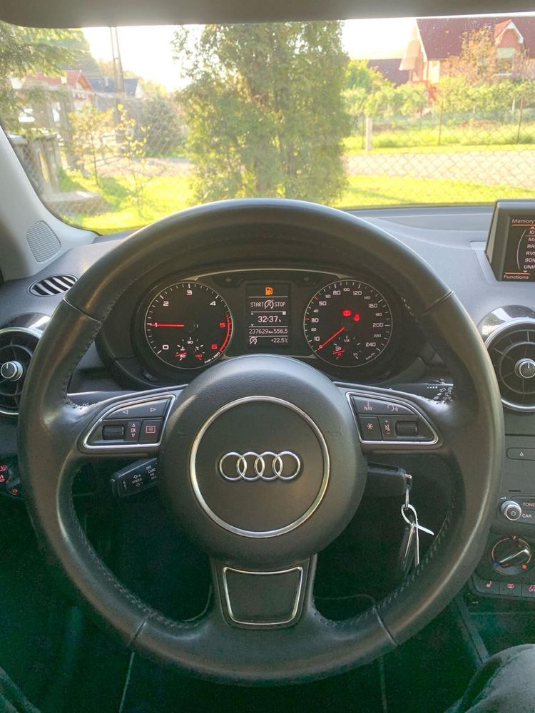 Audi A1  S line ambition diesel 2.0TDI 143cp 2013